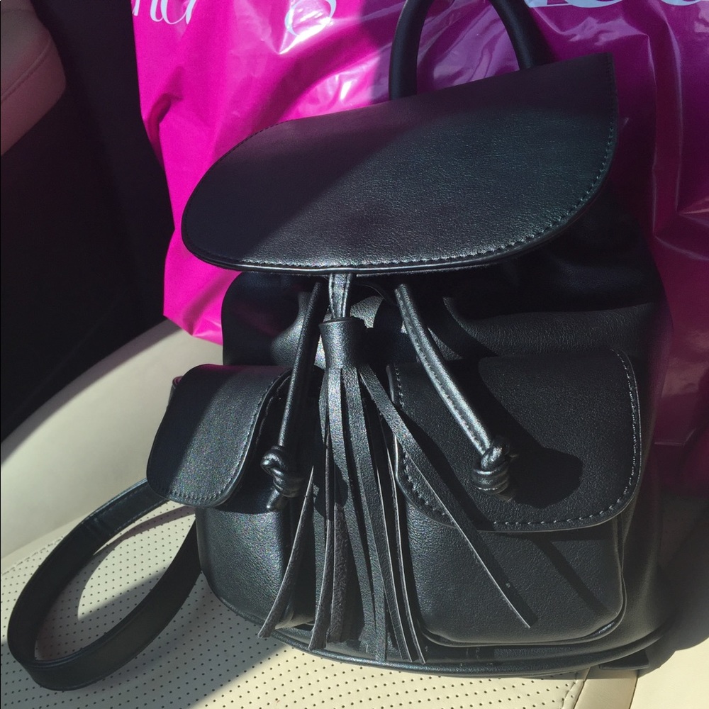 Mini backpack purse with tassel!